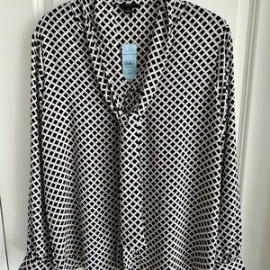 Ann Taylor Black and White Relaxed Long Sleeve Blouse